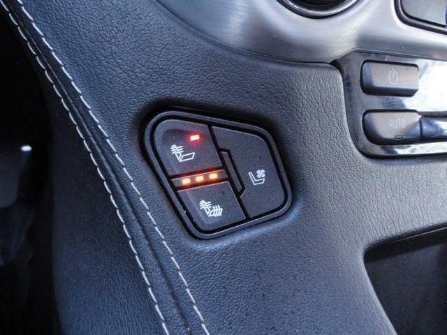 GMC Yukon XL 4WD 4dr SLT 2017