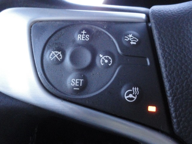 GMC Yukon XL 4WD 4dr SLT 2017