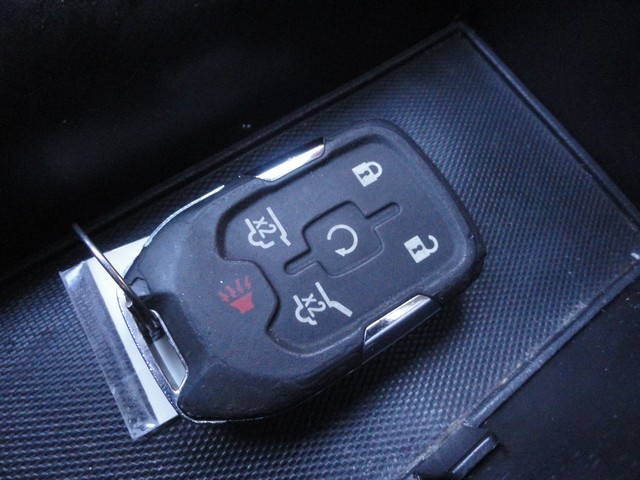 GMC Yukon XL 4WD 4dr SLT 2017