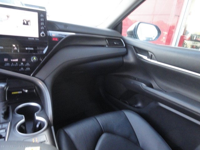 Toyota Camry Hybrid XLE CVT (Natl) 2022