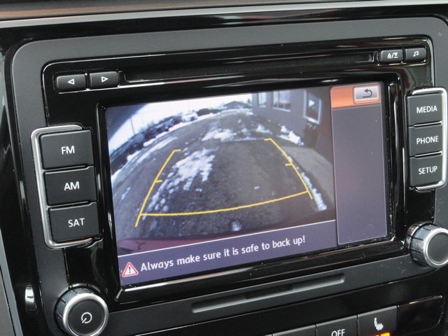 Volkswagen Passat 4dr Sdn 1.8T Auto Sport PZEV 2015