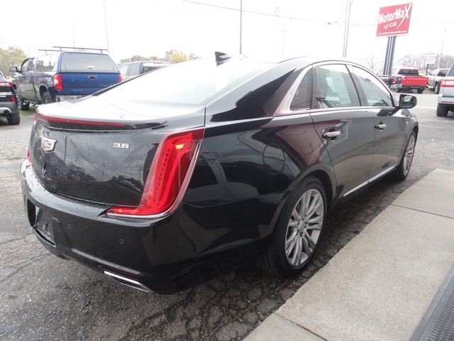Cadillac XTS 4dr Sdn Luxury FWD 2019