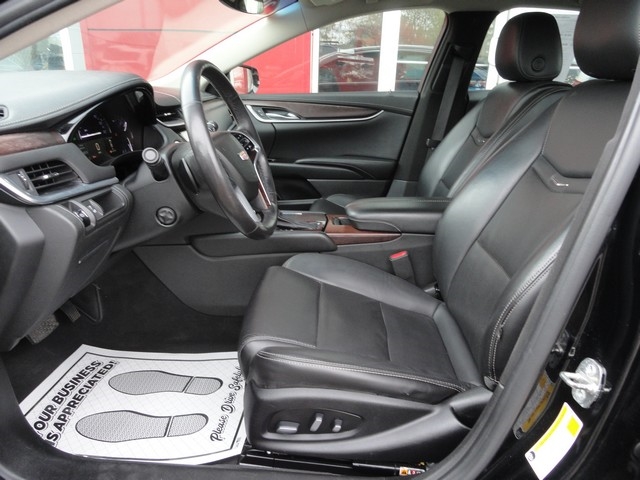 Cadillac XTS 4dr Sdn Luxury FWD 2019