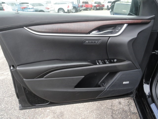 Cadillac XTS 4dr Sdn Luxury FWD 2019