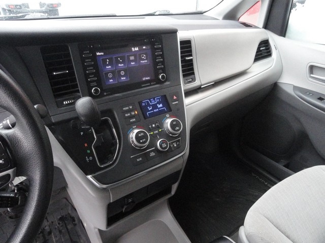 Toyota Sienna LE AWD 7-Passenger (Natl) 2019