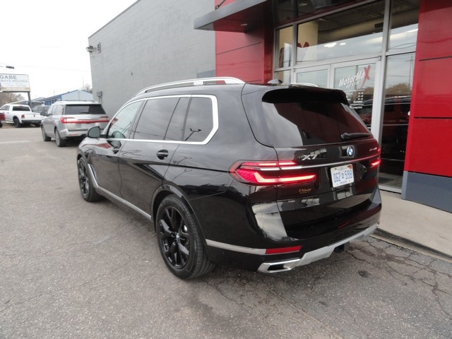 BMW X7 xDrive40i Sports Activity Vehicle 2023
