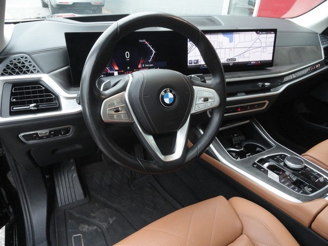 BMW X7 xDrive40i Sports Activity Vehicle 2023