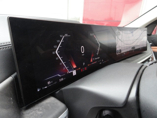 BMW X7 xDrive40i Sports Activity Vehicle 2023