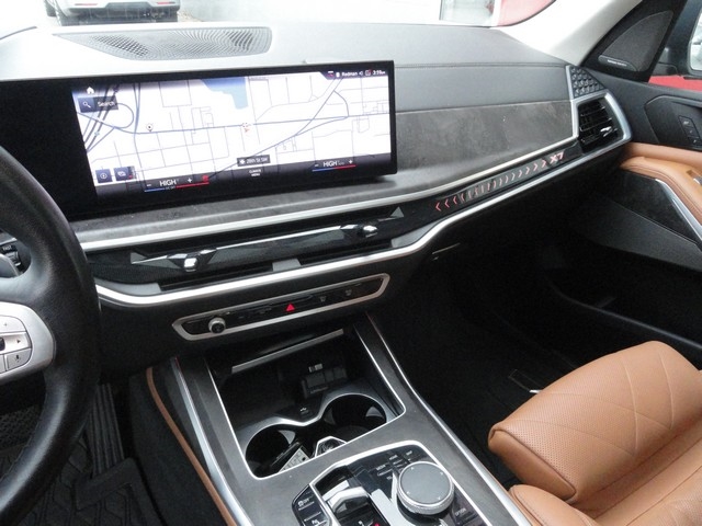 BMW X7 xDrive40i Sports Activity Vehicle 2023