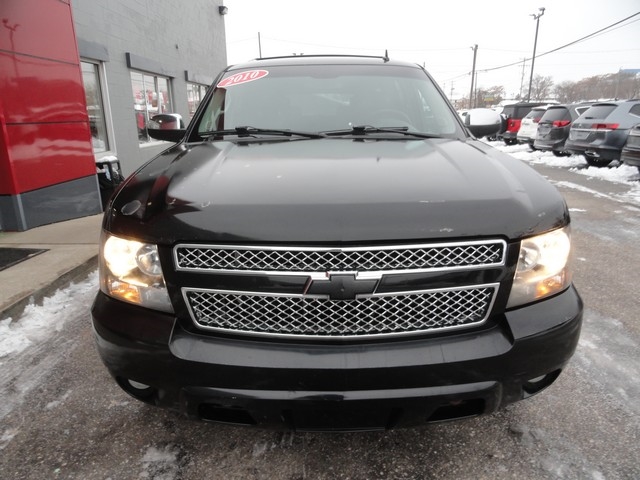 Chevrolet Suburban 4WD 4dr 1500 LTZ 2010