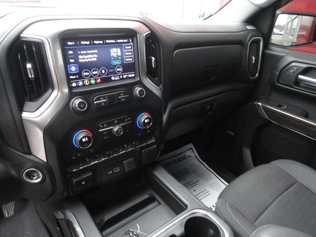 Chevrolet Silverado 1500 4WD Crew Cab 147" RST 2021