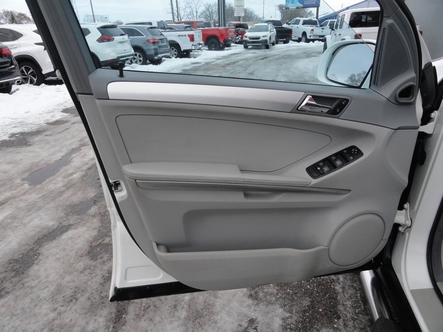 Mercedes-Benz M-Class 4MATIC 4dr 3.5L 2006