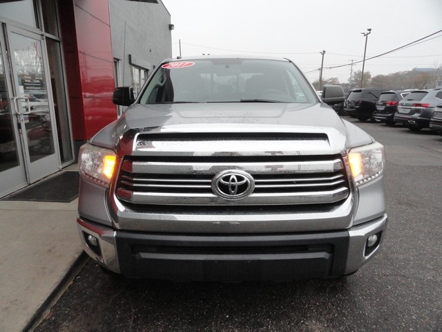 Toyota Tundra 4WD TRD Pro Double Cab 6.5' Bed 5.7L (Natl) 2017
