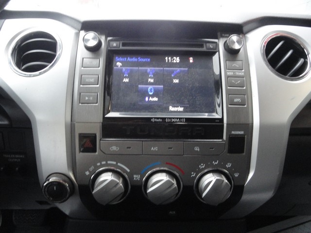 Toyota Tundra 4WD TRD Pro Double Cab 6.5' Bed 5.7L (Natl) 2017