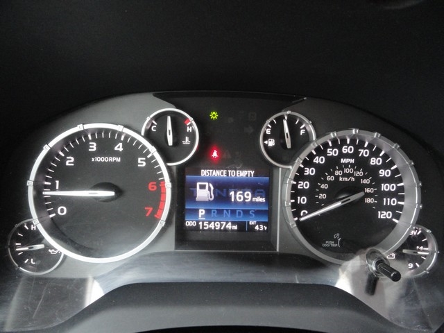 Toyota Tundra 4WD TRD Pro Double Cab 6.5' Bed 5.7L (Natl) 2017