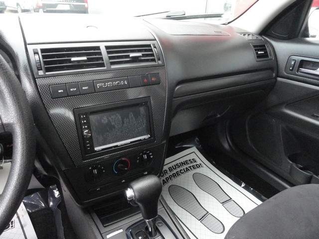 Ford Fusion 4dr Sdn I4 SE FWD 2009