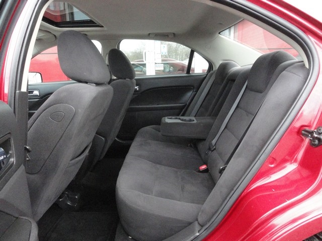 Ford Fusion 4dr Sdn I4 SE FWD 2009