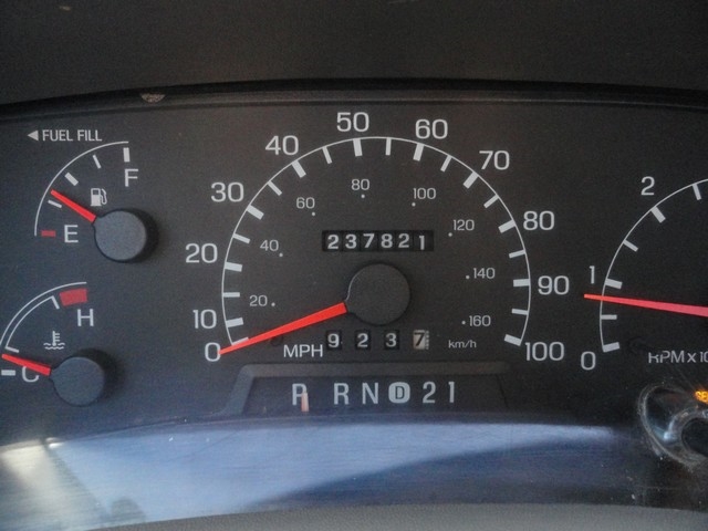 Ford Super Duty F-250 Reg Cab 137" Lariat 4WD 2000