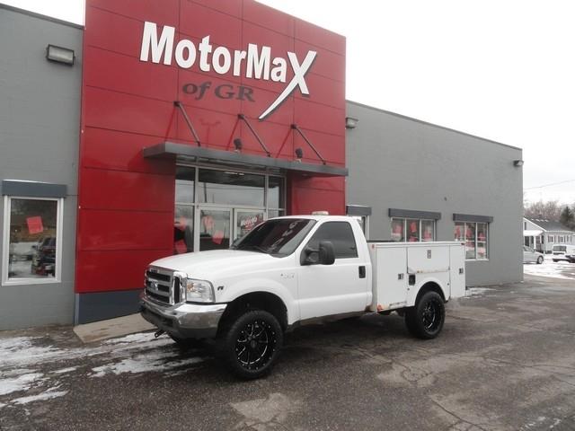 2000 Ford F-250 Super Duty XL Regular Cab LB 4WD