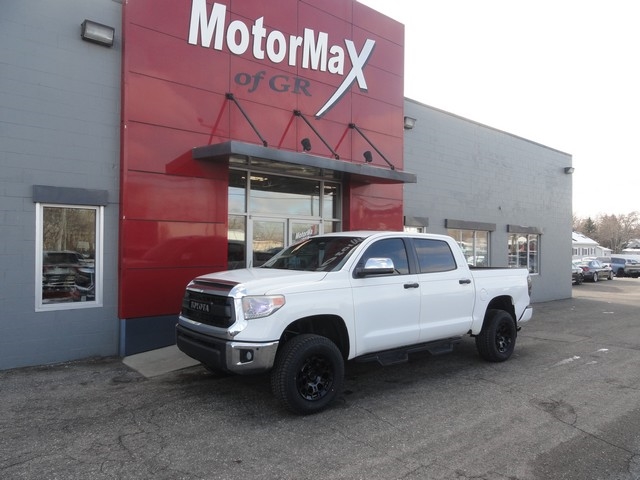 Toyota Tundra 4WD Truck CrewMax 5.7L V8 6-Spd AT TRD Pro (Natl) 2016