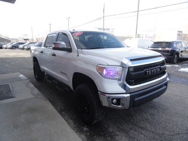 Toyota Tundra 4WD Truck CrewMax 5.7L V8 6-Spd AT TRD Pro (Natl) 2016