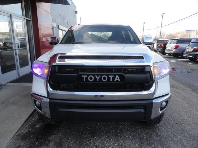 Toyota Tundra 4WD Truck CrewMax 5.7L V8 6-Spd AT TRD Pro (Natl) 2016