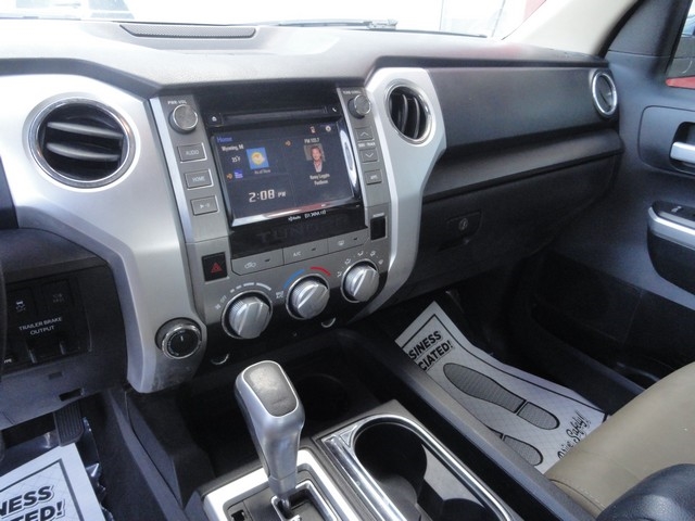 Toyota Tundra 4WD Truck CrewMax 5.7L V8 6-Spd AT TRD Pro (Natl) 2016