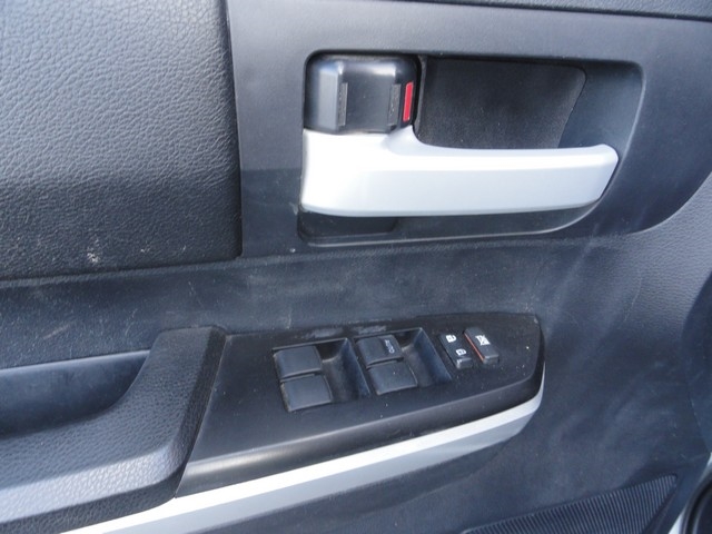 Toyota Tundra 4WD Truck CrewMax 5.7L V8 6-Spd AT TRD Pro (Natl) 2016