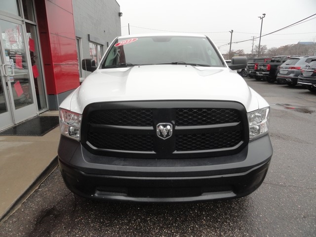 RAM 1500 Classic Tradesman 4x4 Quad Cab 6'4" Box 2022