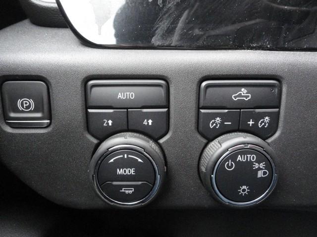 Chevrolet Silverado 1500 4WD Crew Cab 147" LT w/2FL 2022