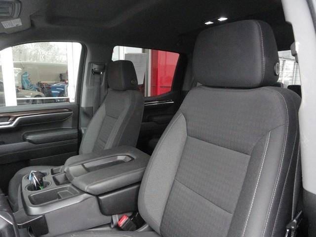 Chevrolet Silverado 1500 4WD Crew Cab 147" LT w/2FL 2022