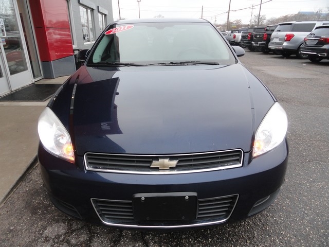 Chevrolet Impala 4dr Sdn LTZ *Ltd Avail* 2011