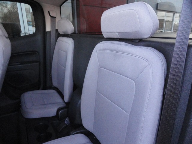 Chevrolet Colorado 2WD Ext Cab 128.3" WT 2015