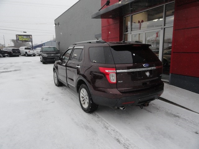 Ford Explorer 4WD 4dr XLT 2011