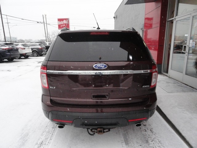 Ford Explorer 4WD 4dr XLT 2011