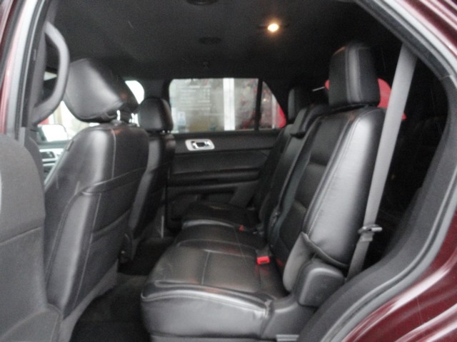 Ford Explorer 4WD 4dr XLT 2011