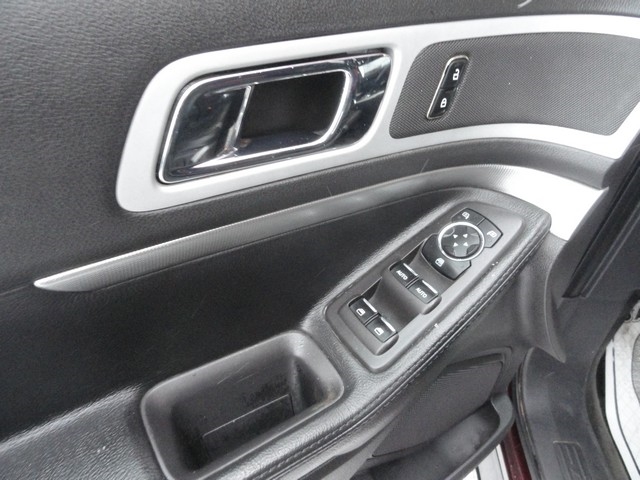 Ford Explorer 4WD 4dr XLT 2011