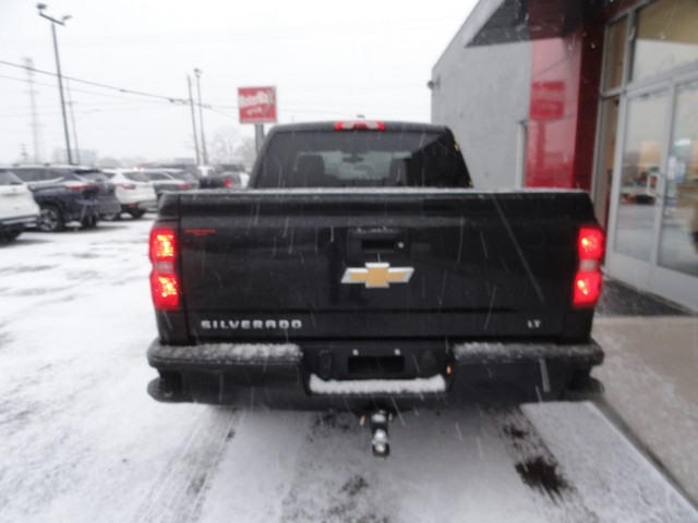 Chevrolet Silverado 1500 4WD Crew Cab 143.5" LT w/2LT 2017