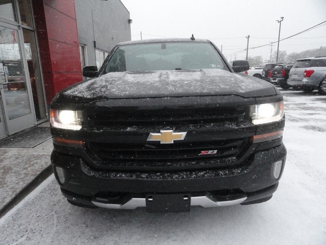 Chevrolet Silverado 1500 4WD Crew Cab 143.5" LT w/2LT 2017