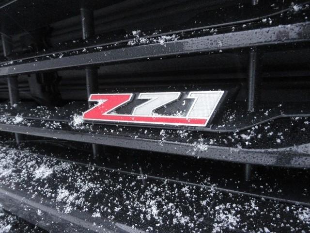 Chevrolet Silverado 1500 4WD Crew Cab 143.5" LT w/2LT 2017