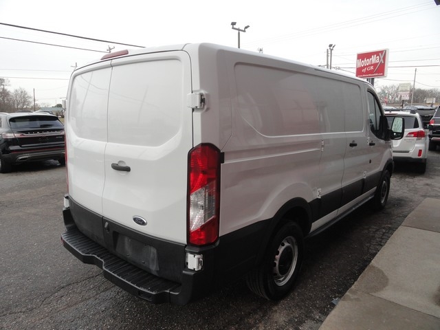 Ford Transit Van T-250 130" Low Rf 9000 GVWR Swing-Out RH Dr 2019