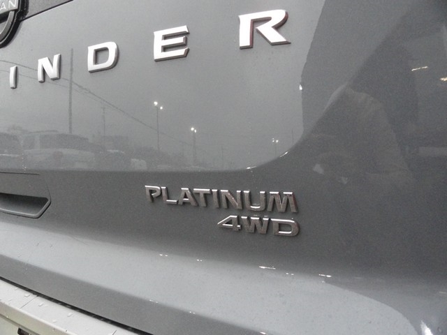 Nissan Pathfinder Platinum 4WD 2023