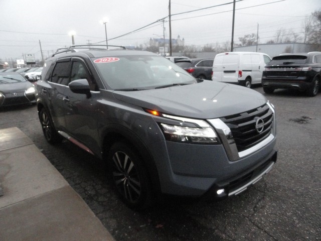 Nissan Pathfinder Platinum 4WD 2023