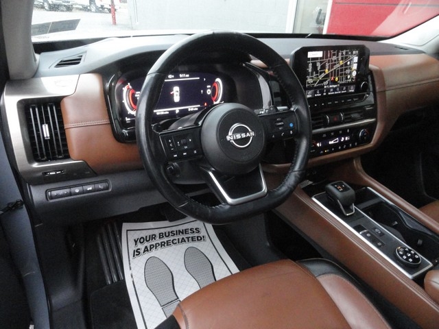 Nissan Pathfinder Platinum 4WD 2023