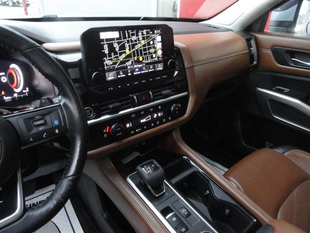 Nissan Pathfinder Platinum 4WD 2023