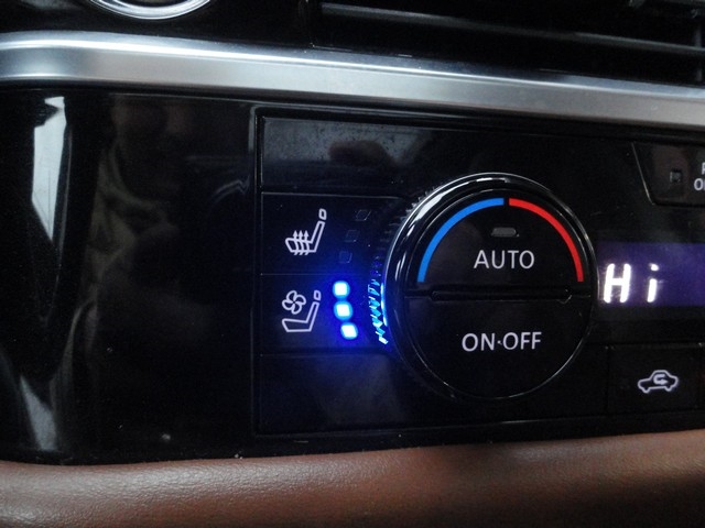 Nissan Pathfinder Platinum 4WD 2023