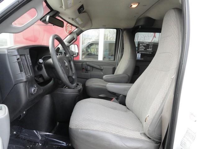 Chevrolet Express Passenger RWD 3500 155" LT 2019