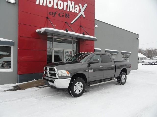 2018 RAM 3500 SLT Crew Cab 4WD