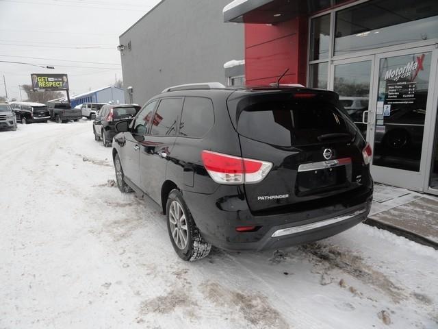 Nissan Pathfinder 4WD 4dr SV 2013