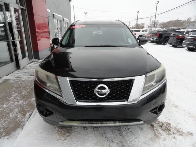 Nissan Pathfinder 4WD 4dr SV 2013